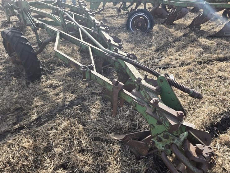 john-deere-5-image-10