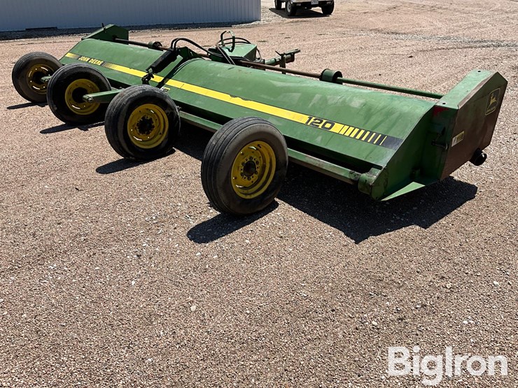john-deere-120-image-5