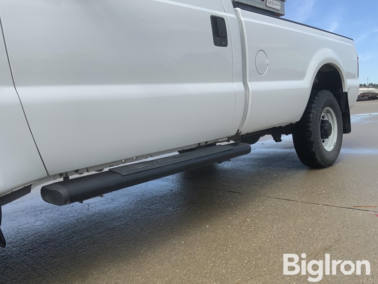 2004-ford-f250-xl-image-13