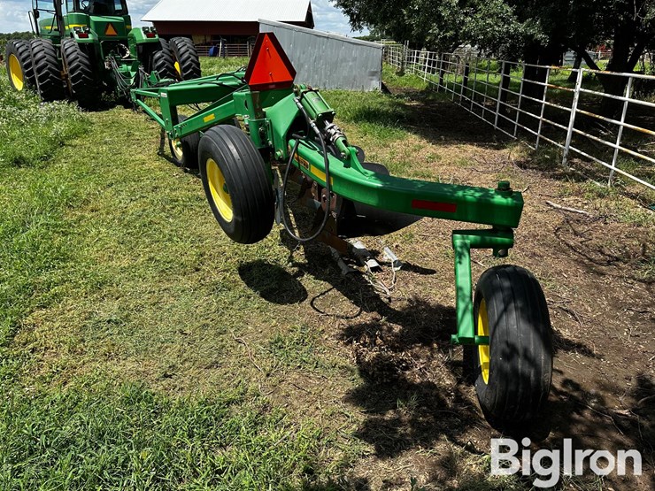 john-deere-3710-image-7