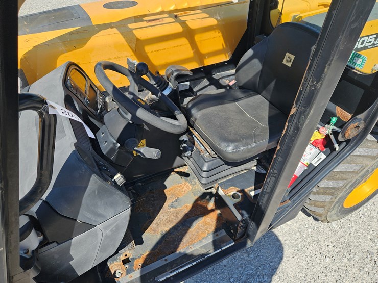 2020-jcb-505-image-8