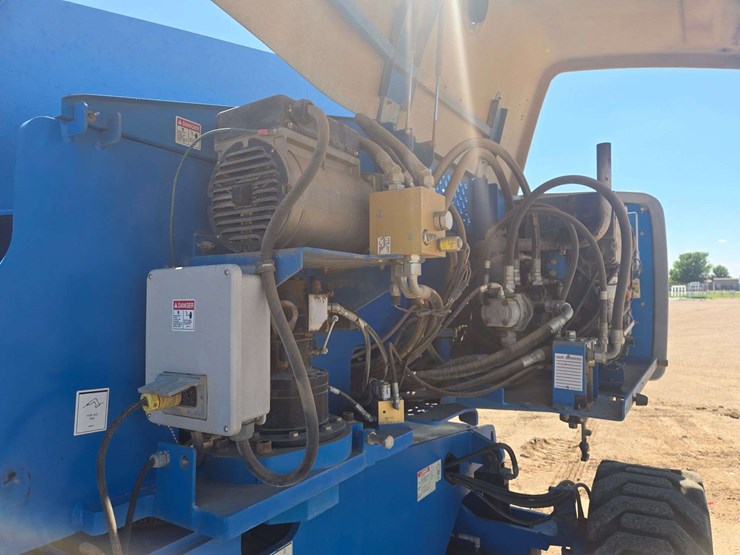 2010-genie-s65-image-19
