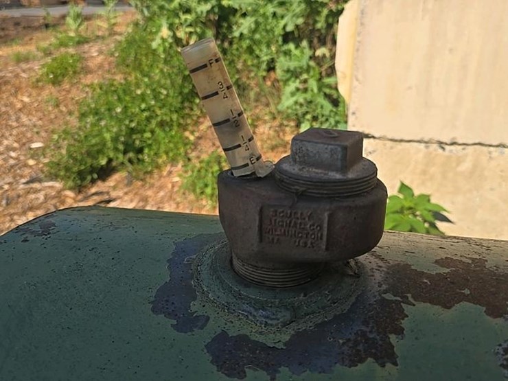 #127-•-fuel-tank-image-10