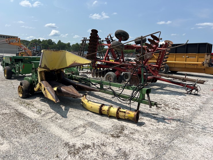 john-deere-3800-image-1