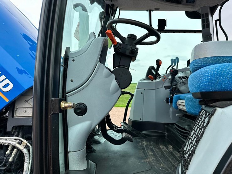 2014-new-holland-t6.175-image-43