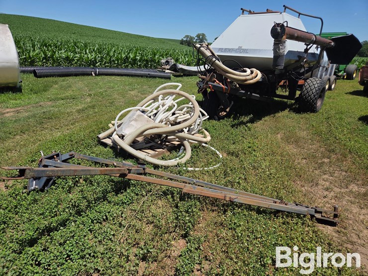 flexi-coil-g1110.b0-m04696-air-seed/caddy-image-1