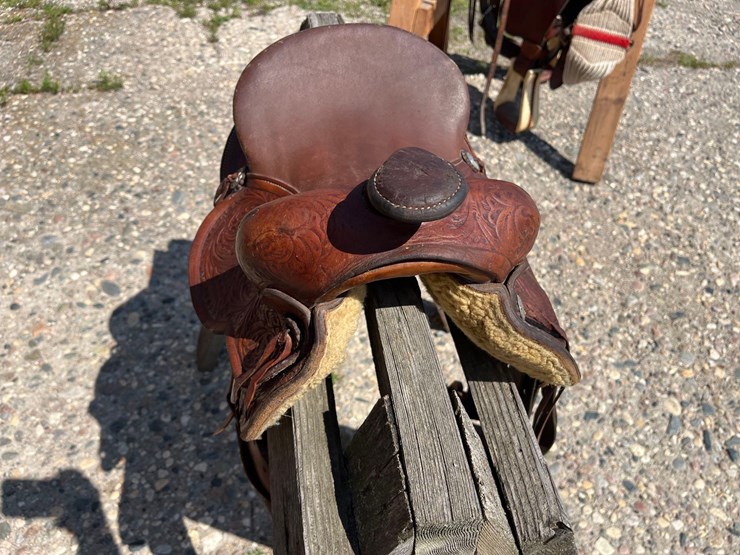 youth-saddle-image-3