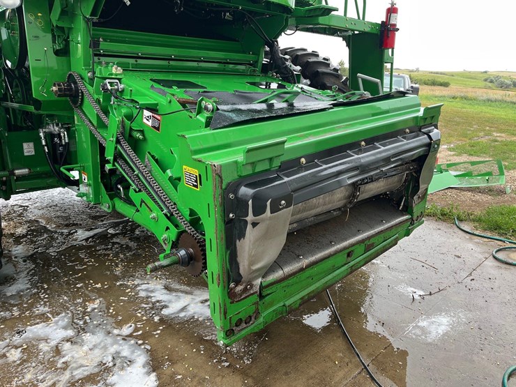 2011-john-deere-9770-sts-image-57
