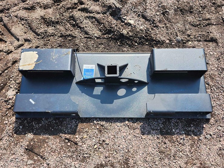heavy-duty-do-all-receiver-hitch-skid-steer-plate-image-1