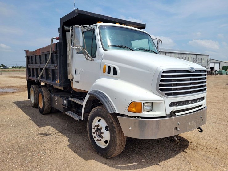 2006-sterling-l9500-image-2