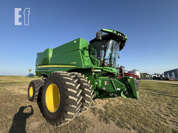 2021-john-deere-s780-image-52