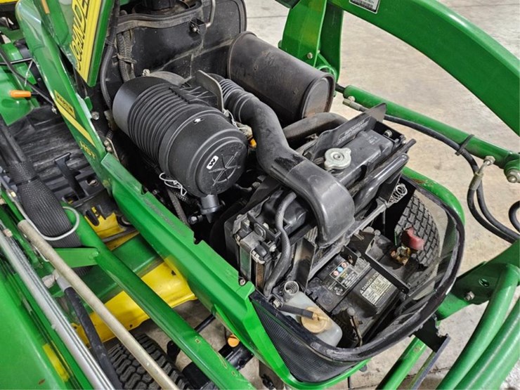 john-deere-2305-image-18