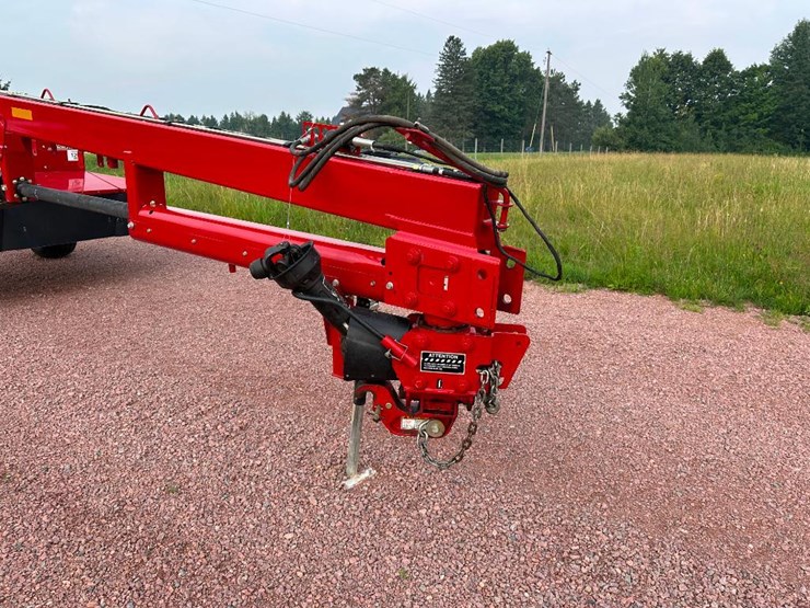 2014-new-holland-h7450-image-15