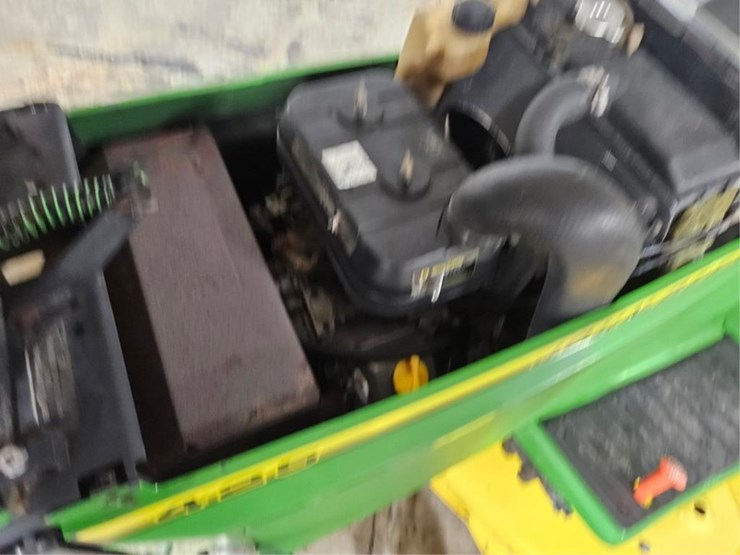 john-deere-425-image-9