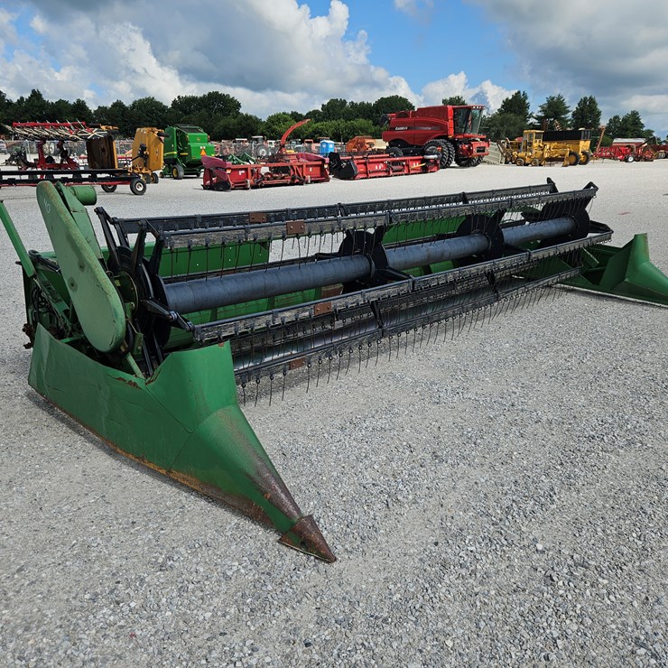 1986 JOHN DEERE 220