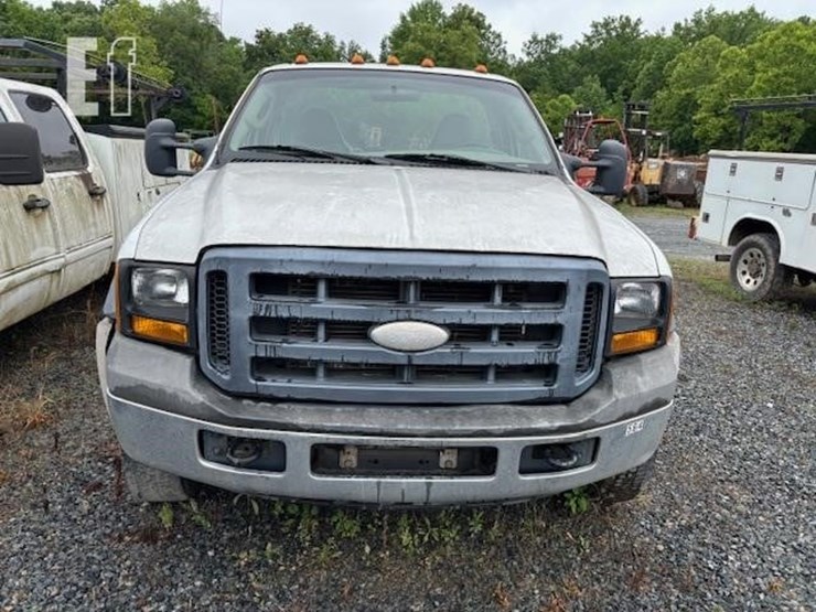 2007-ford-f550-sd-image-2