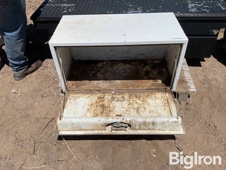 buyers-/-husky-toolboxes-image-17