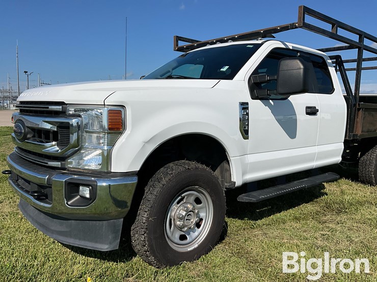 2021-ford-f350-image-9