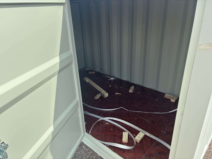5-1/2-x10-office/storage-sv6100680-shipping-container-image-4