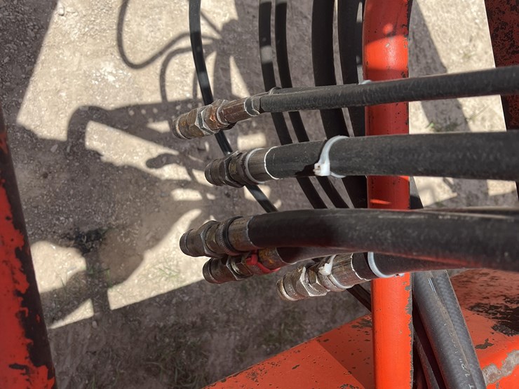 united-farm-tools-650-image-15