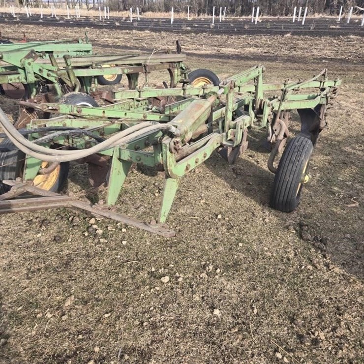 JOHN DEERE 5