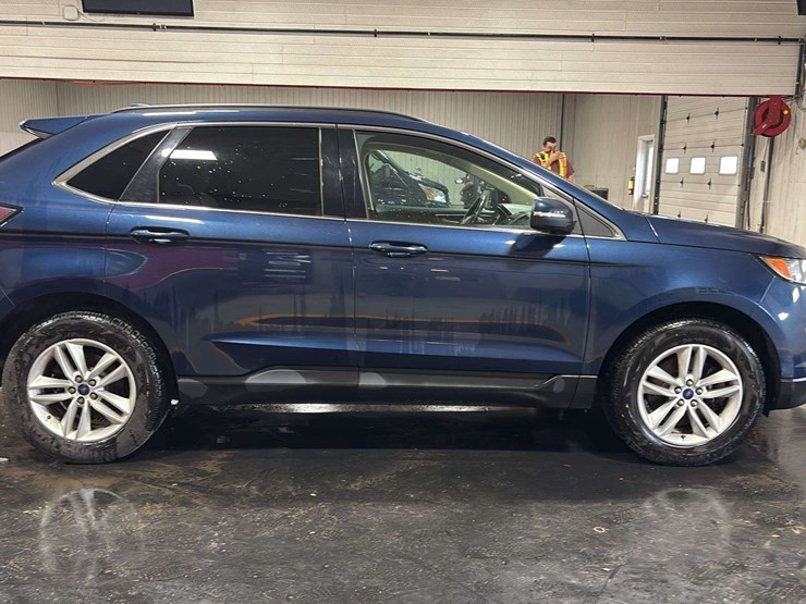 2017-ford-edge-image-6