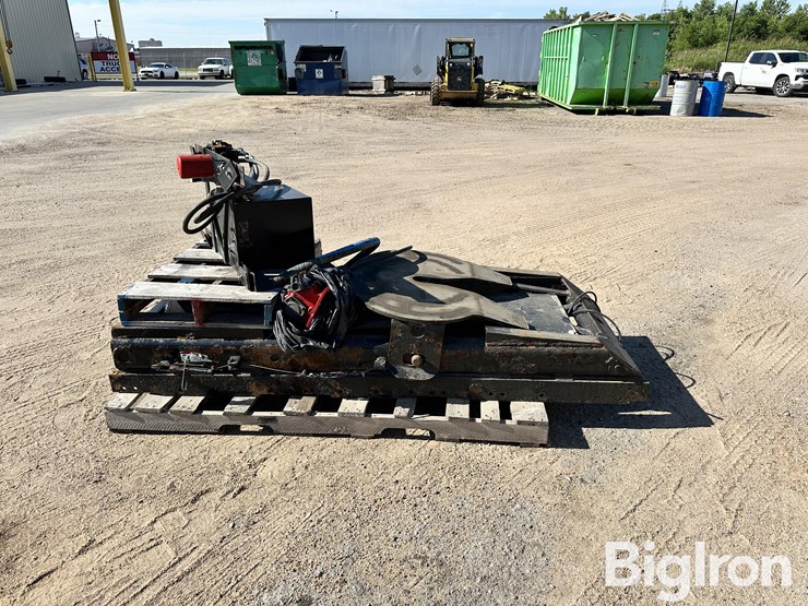 holland-5th-wheel-hydraulic-lift-image-8