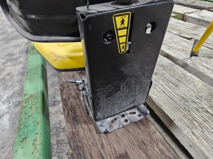 #362-•-new-yellow-tractor-seat-image-8
