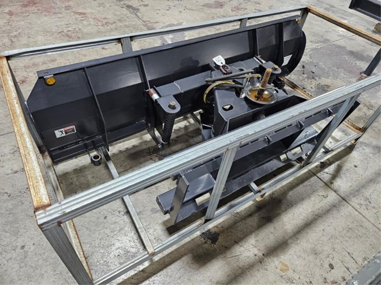 #379-•-new-jct-skid-steer-dozer-blade-image-4