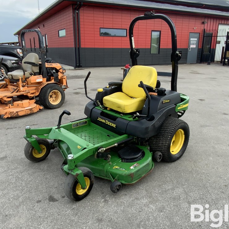 JOHN DEERE 757