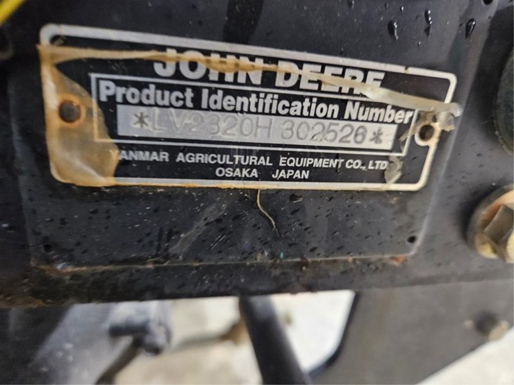 john-deere-2320-image-43