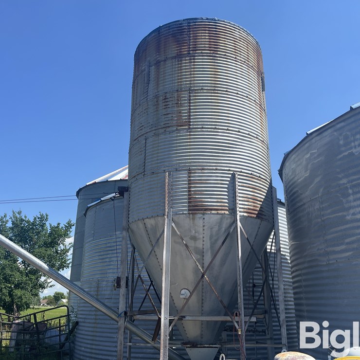 25' 1,000 BU Commodity Bin W/Auger