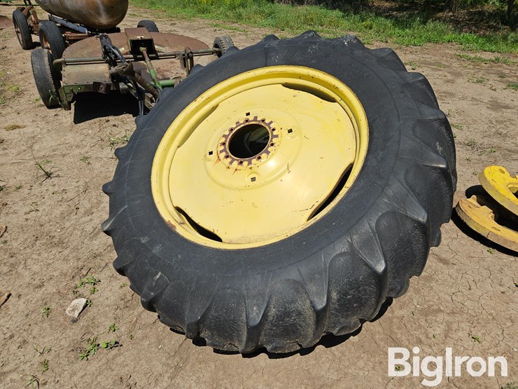 john-deere-4430-image-3