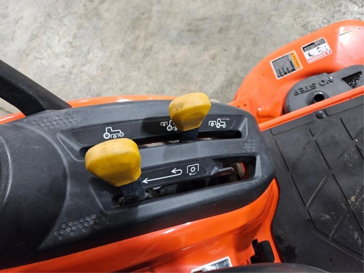 kubota-bx2380-image-28
