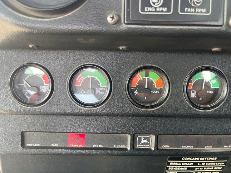 1982-john-deere-7720-image-55