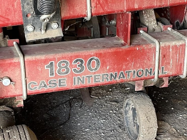 case-ih-1830-image-1