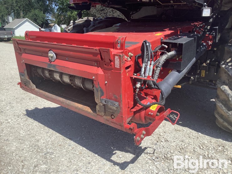 2016-case-ih-8240-image-11