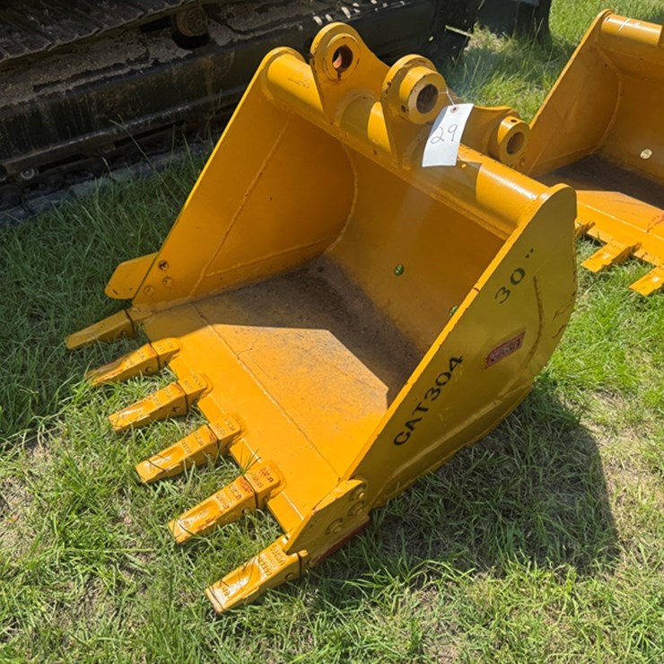 TERAN 30" CAT304 EXCAVATOR BUCKET