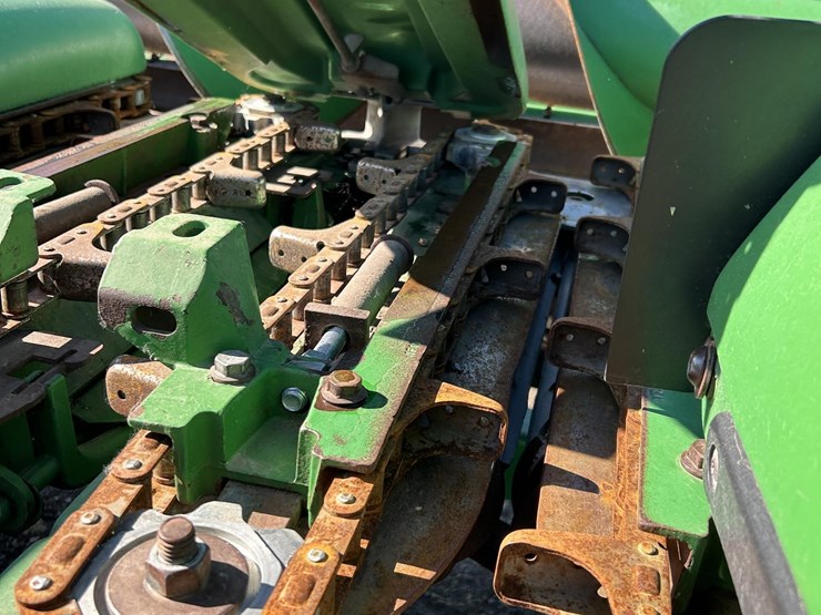 2011-john-deere-612c-image-25