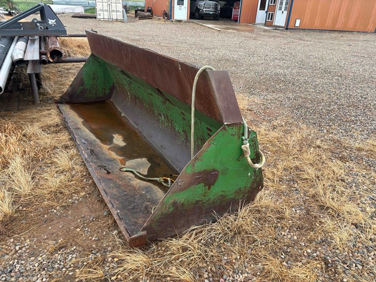 john-deere-snow-bucket-image-1