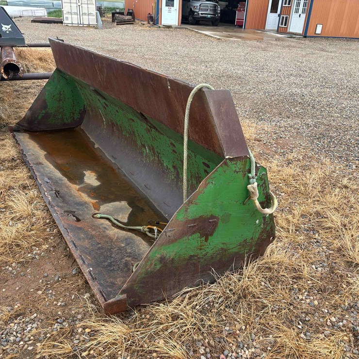 John Deere Snow Bucket