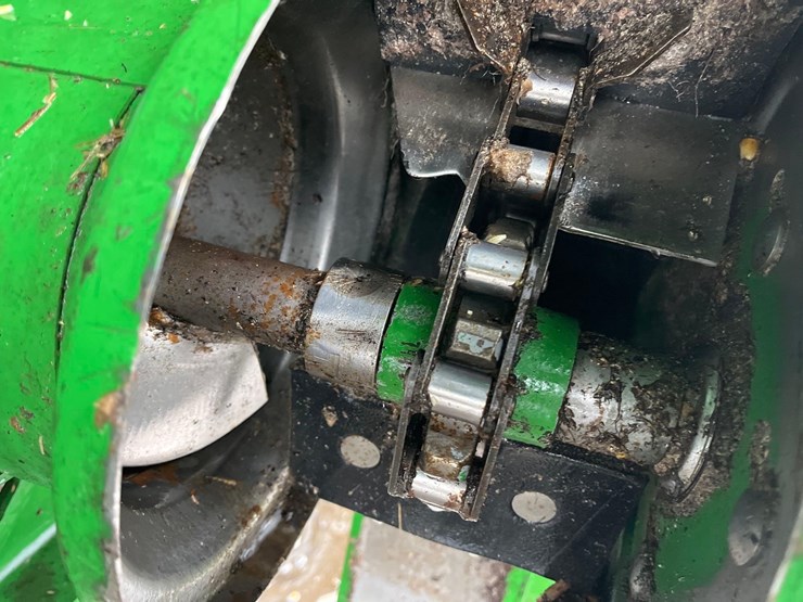 2011-john-deere-9770-sts-image-45