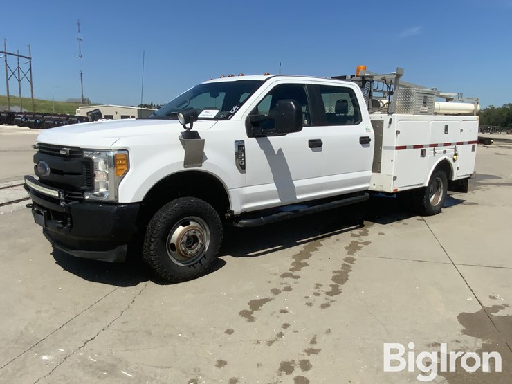 2017-ford-f350-xl-image-1