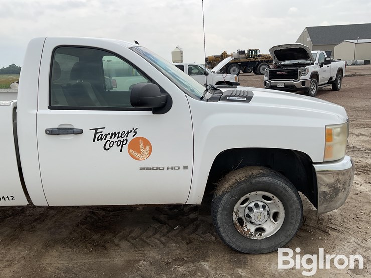 2008-chevrolet-silverado-2500-image-13