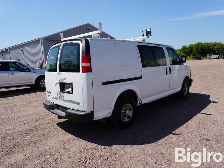 2007-chevrolet-express-2500-image-5