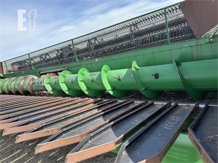 2005-john-deere-630r-image-5