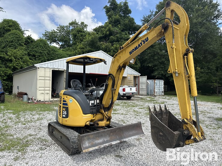 komatsu-pc35mr-3-image-3