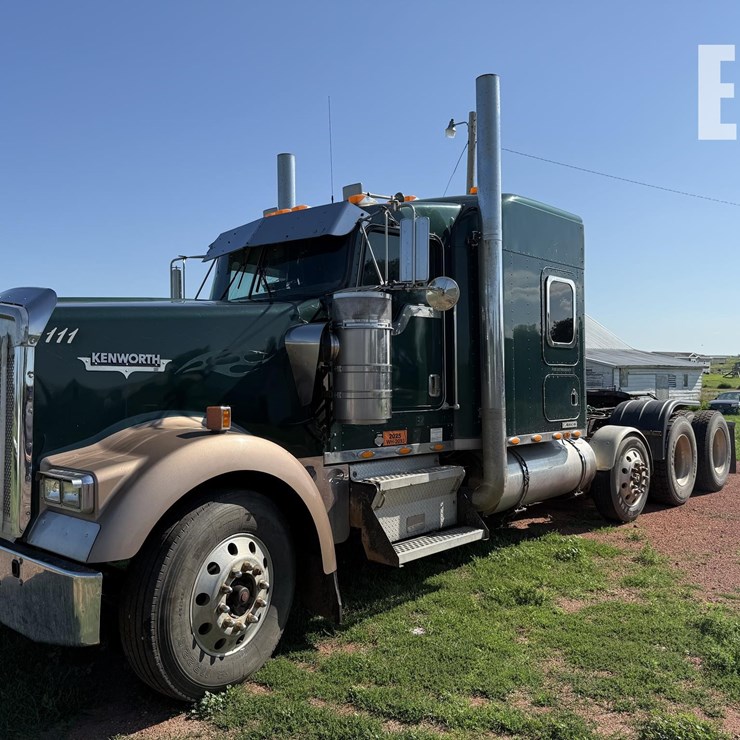 2005 KENWORTH W900