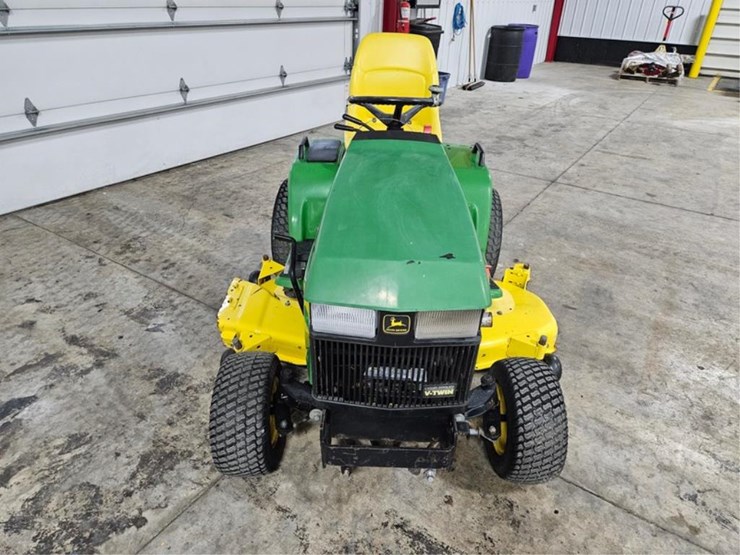 john-deere-425-image-8