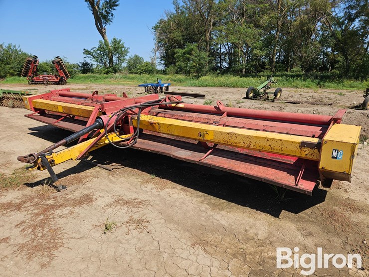 m-c-farm-equipment-2408sb-flail-shredder-image-1
